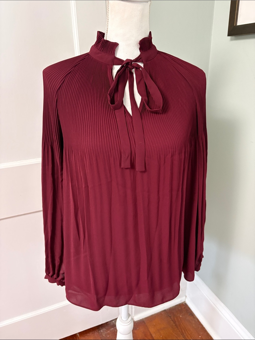 Lauren Ralph Lauren Burgundy Tie-Neck Pleated Blouse Size XS